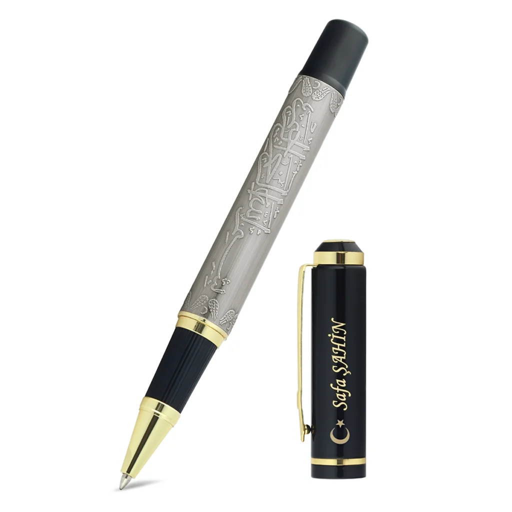 Mavi kadranlı şık bir saat