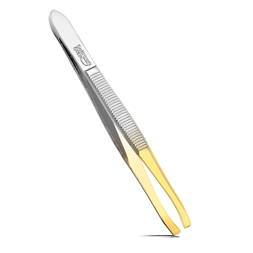 Mavi kadranlı şık bir saat