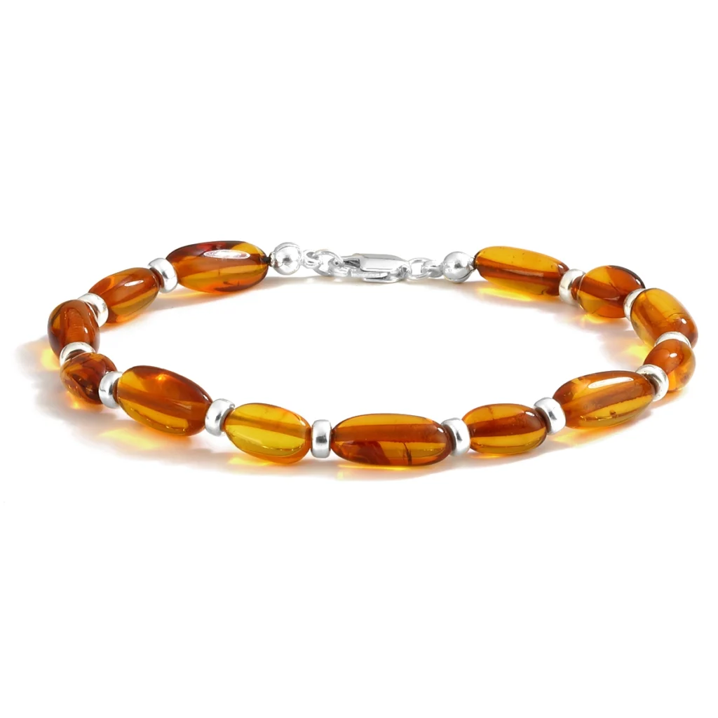 Mavi kadranlı şık bir saat